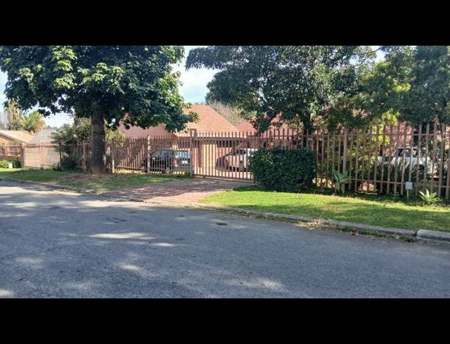 4 BEDROOM HOUSE FOR SALE IN NORKEM PARK